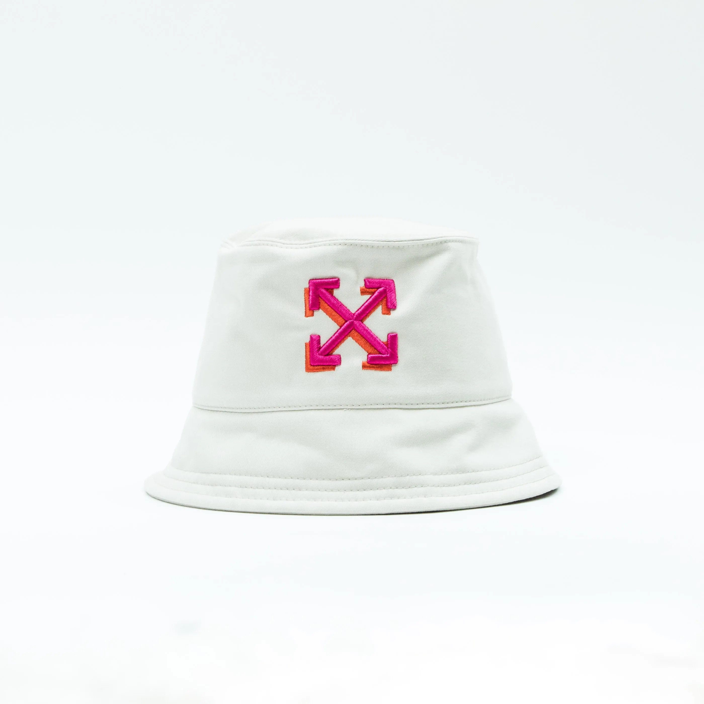 ARROW BUCKET HAT WHITE FUCHSIA