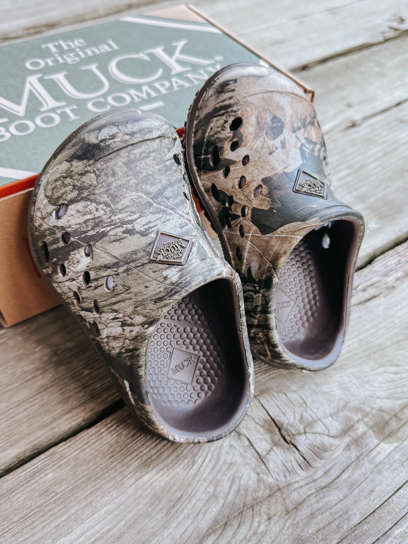 BIG KIDS' MOSSY OAK® COUNTRY DNA™ MUCKSTER LITE EVA CLOG