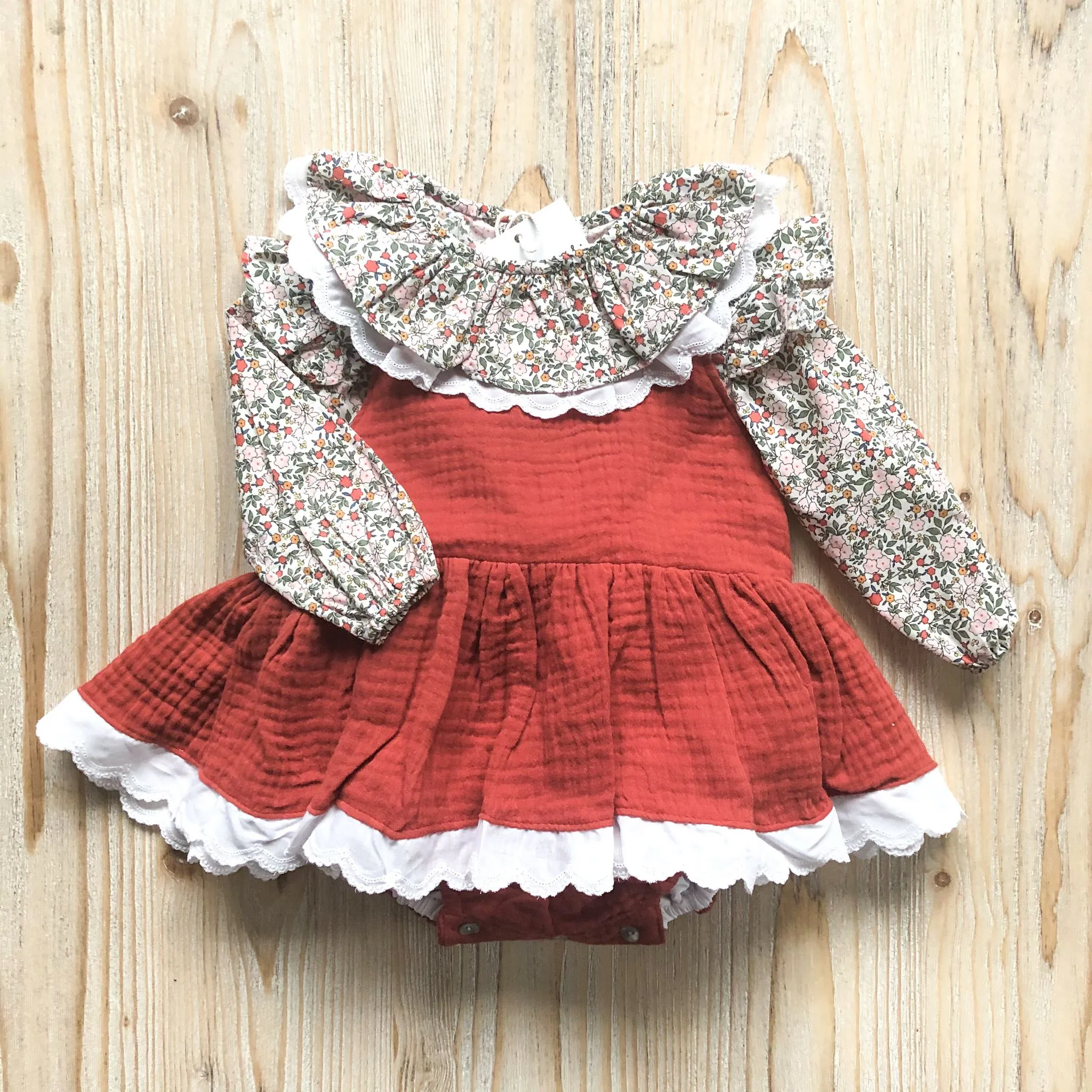 Blusa flores carrot