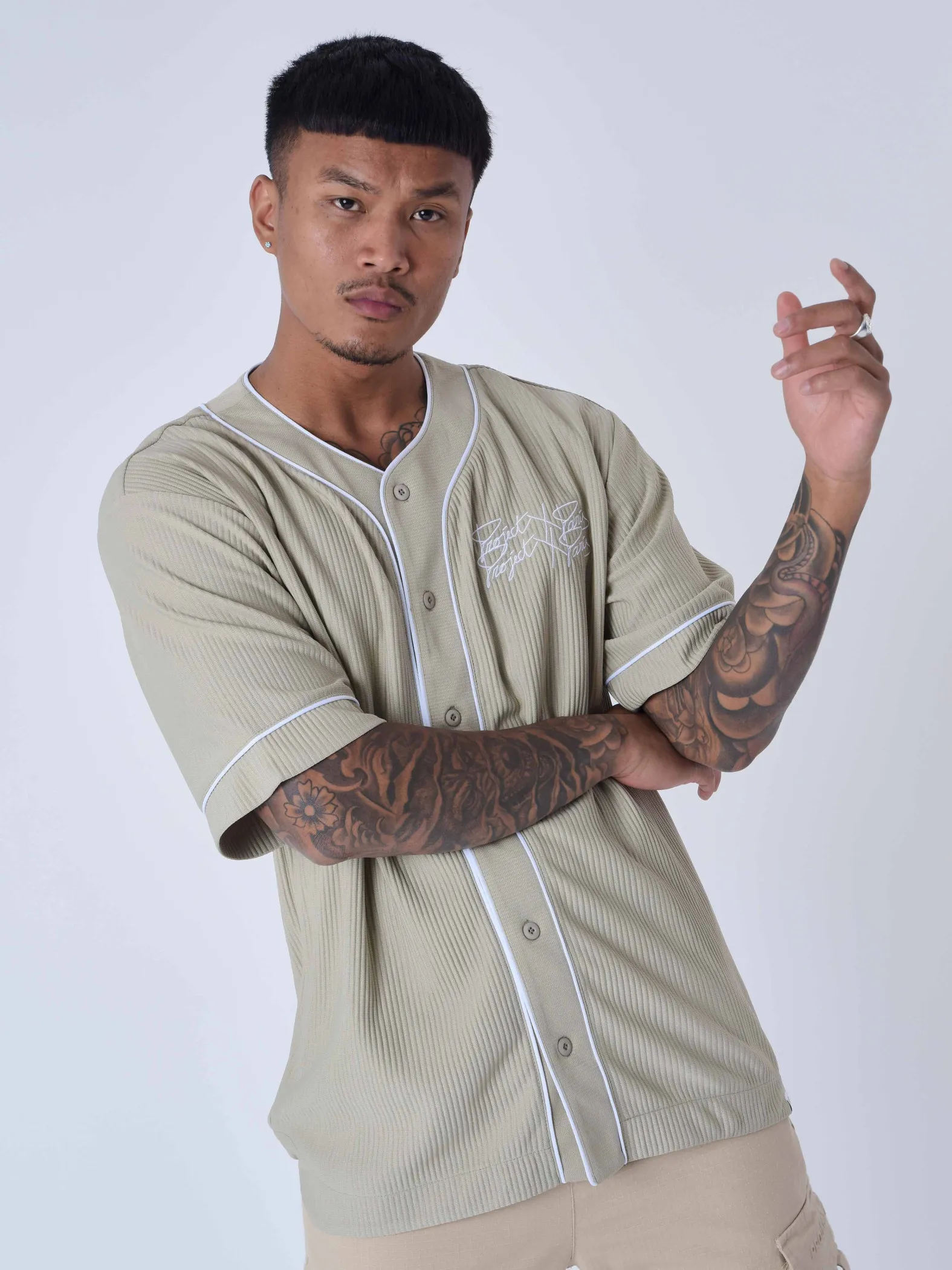Camiseta de béisbol de material texturizado