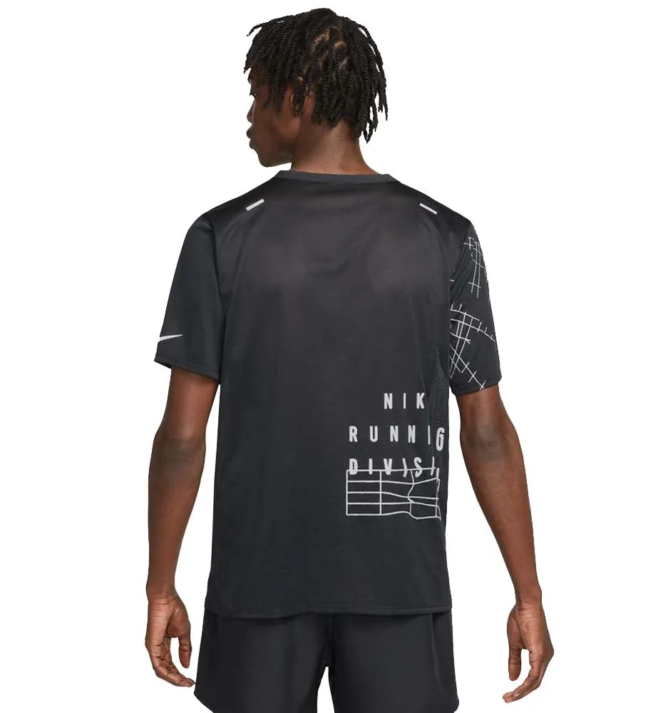 CAMISETA M/C RUNNING_HOMBRE_NIKE DRIFIT RUN DIVISION RISE