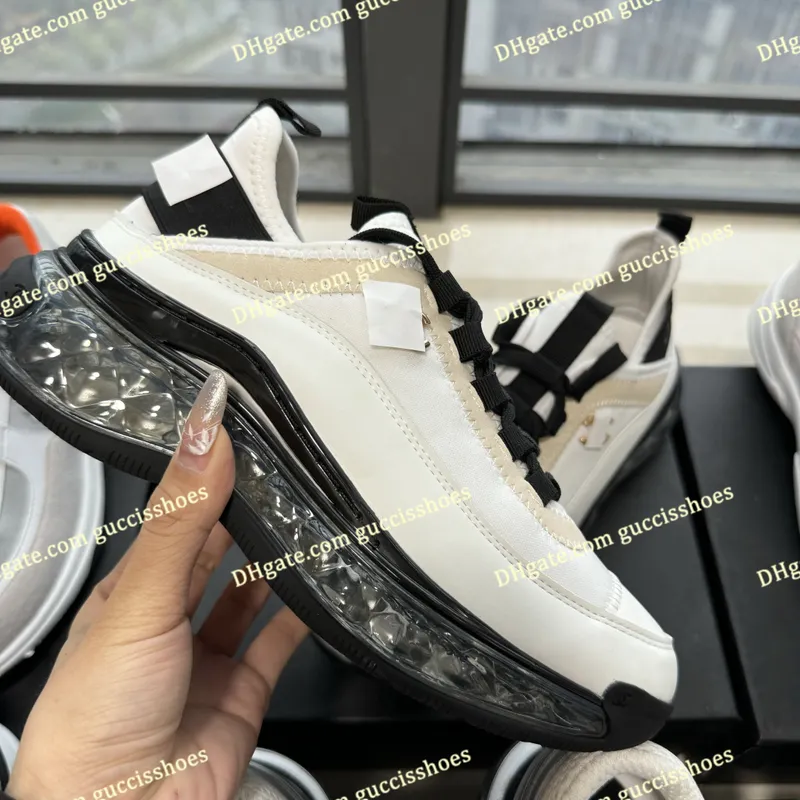 Diseñador corriendo zapatos C de cuero Sport Runner de encaje de zapatillas zapato dorado plano metálico plano entrenador malla 