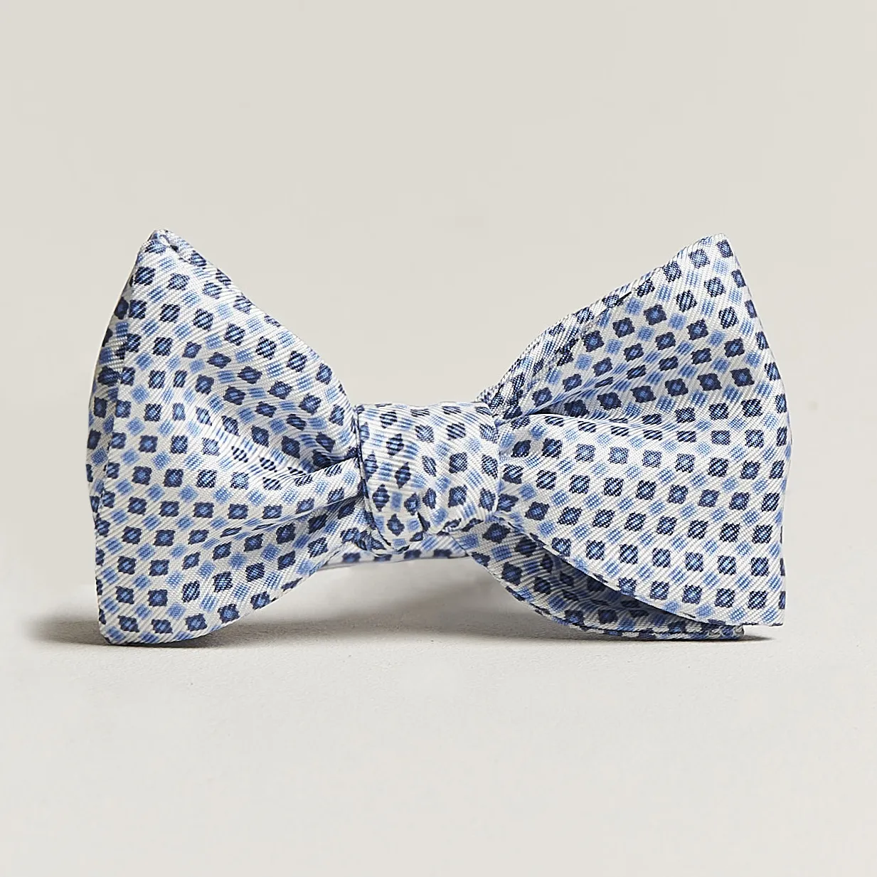 E. Marinella Silk Bow Tie White/Blue