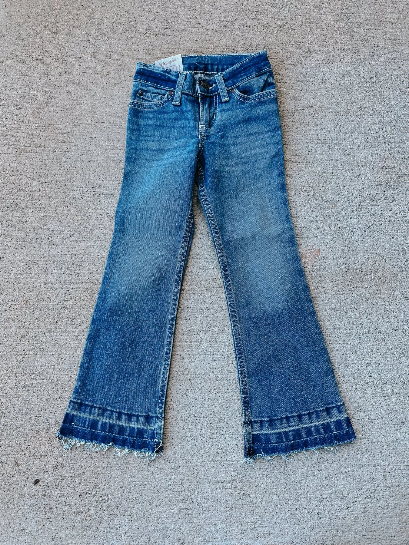 GIRL'S WRANGLER RAW HEM BOOTCUT JEAN IN ROSIE