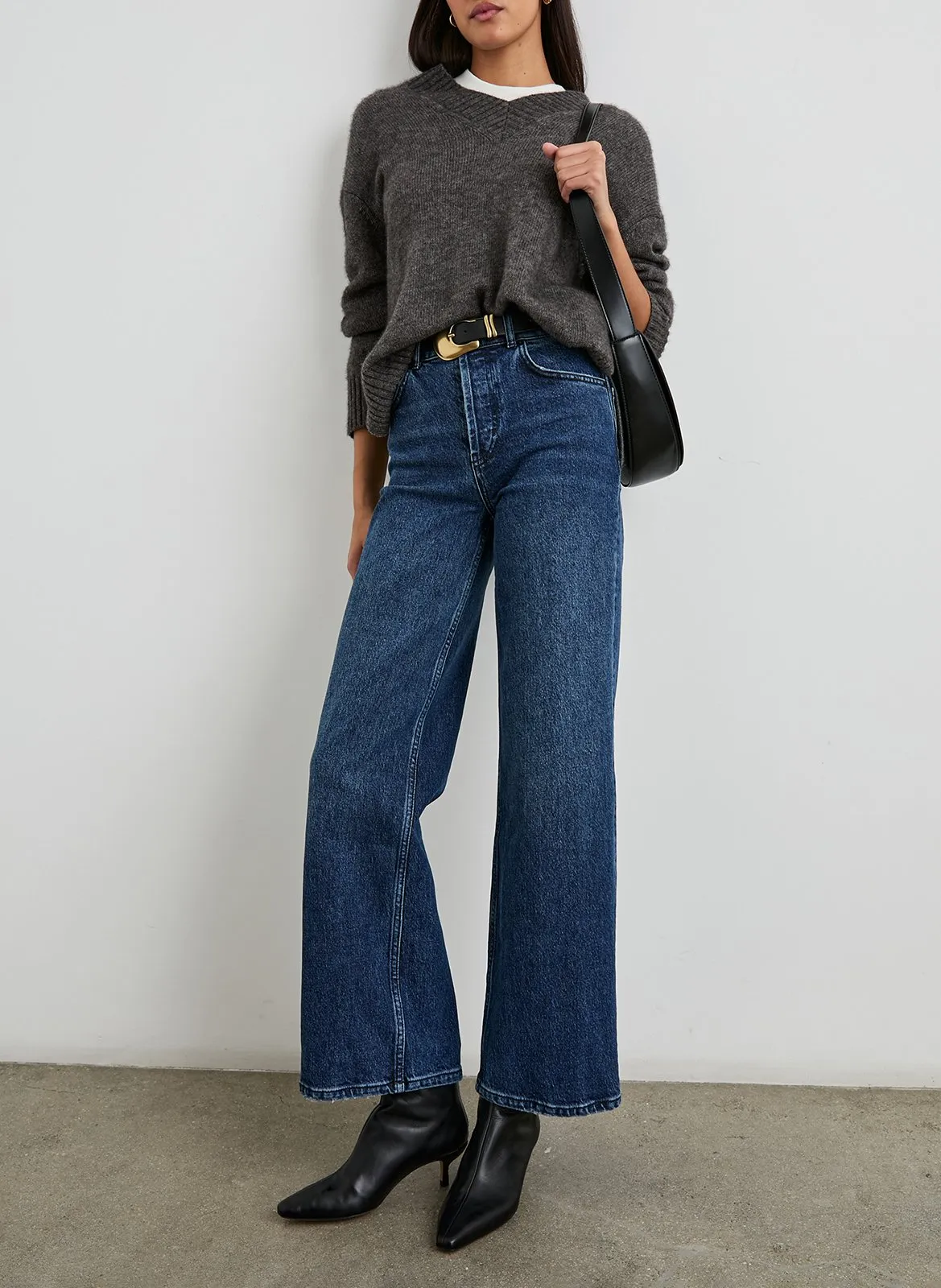 GISELLA  JERSEY DE CACHEMIRA Y SEDA CON CUELLO EN V EN GRIS