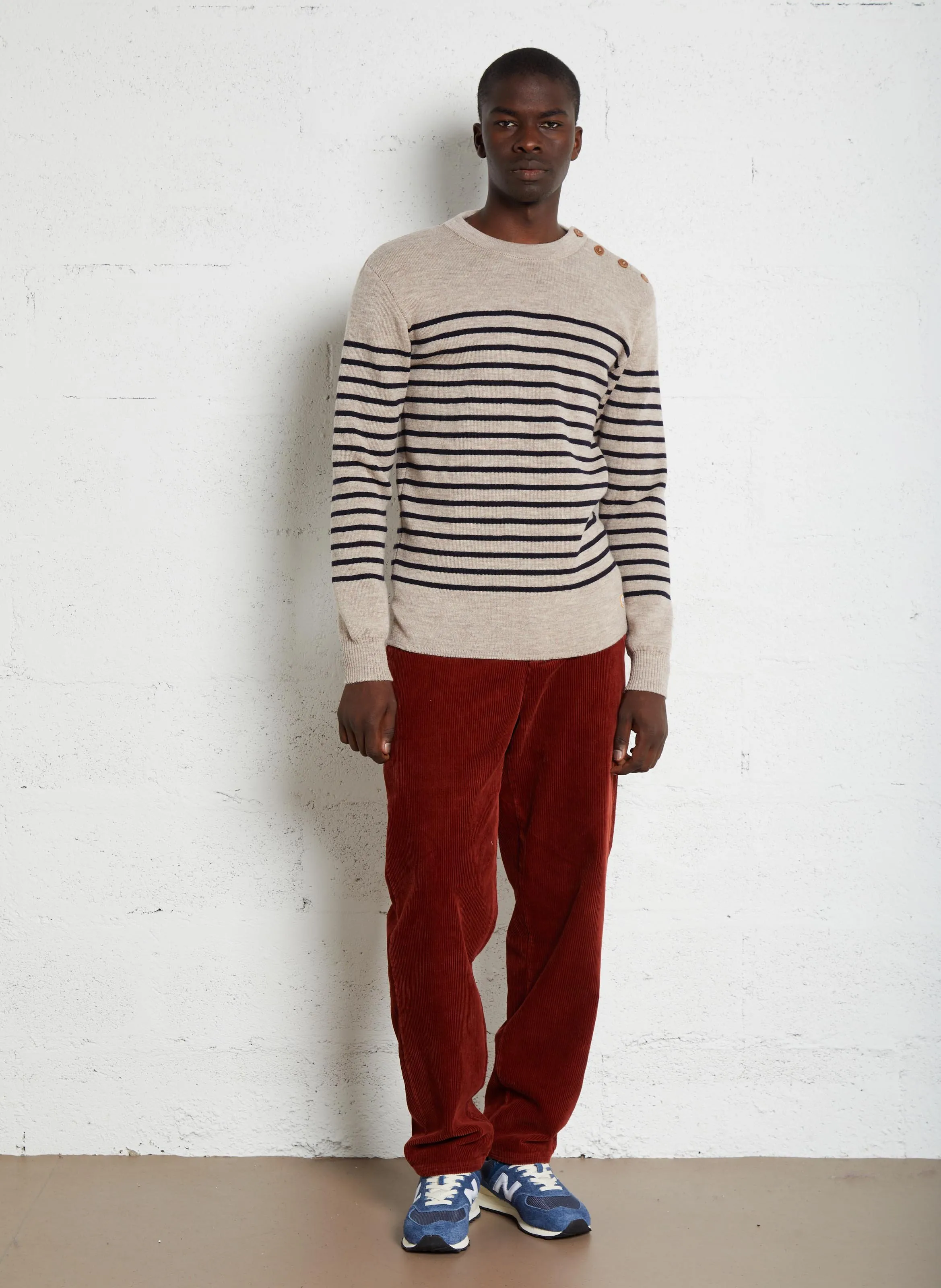 LES DEUX KODY HEAVY  PANTALóN CHINO RECTO DE PANA EN ROJO