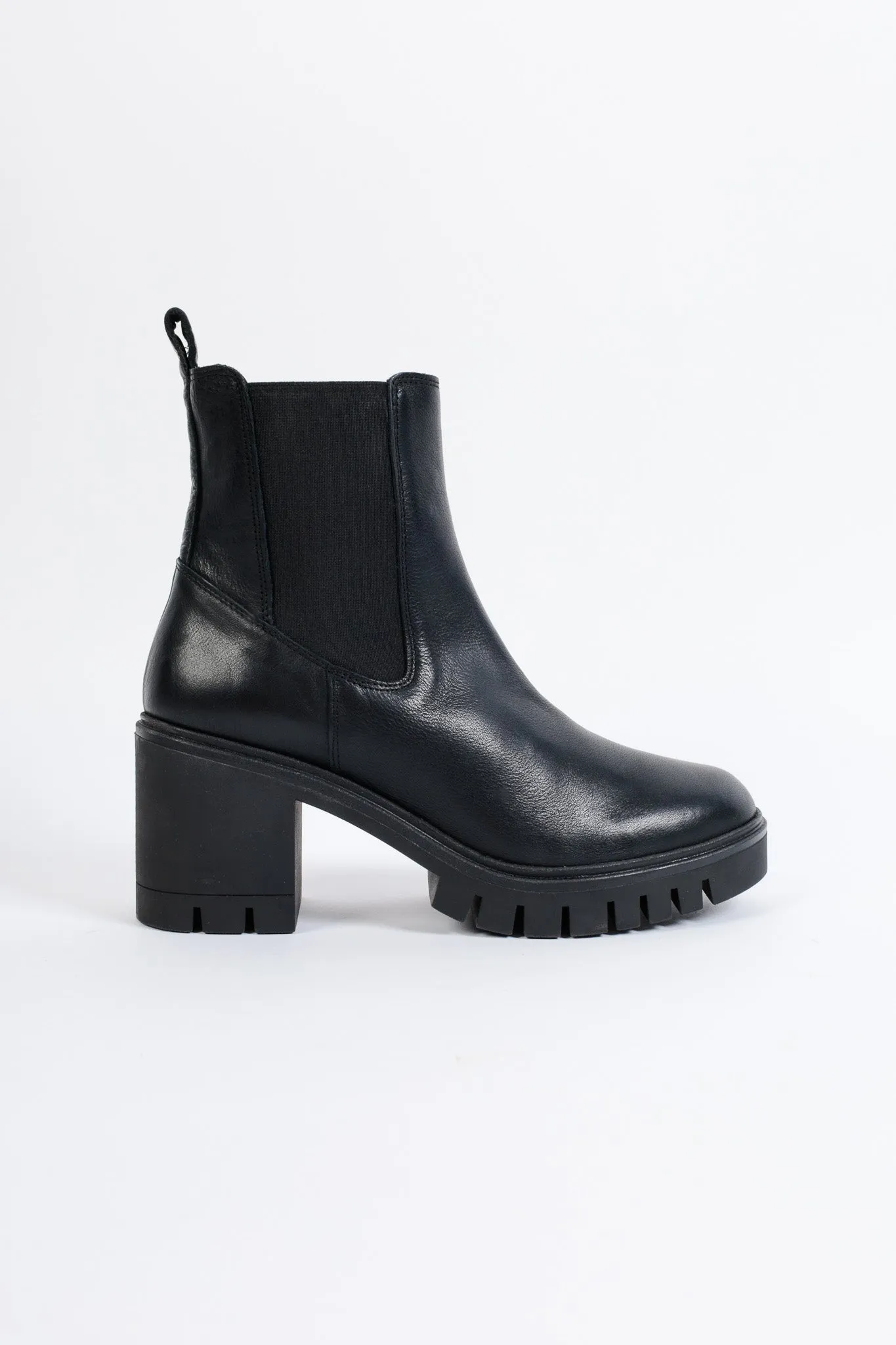 LIBY BLACK  HEELED BOOTS WITH ELASTIC AND NOTCHED SOLE