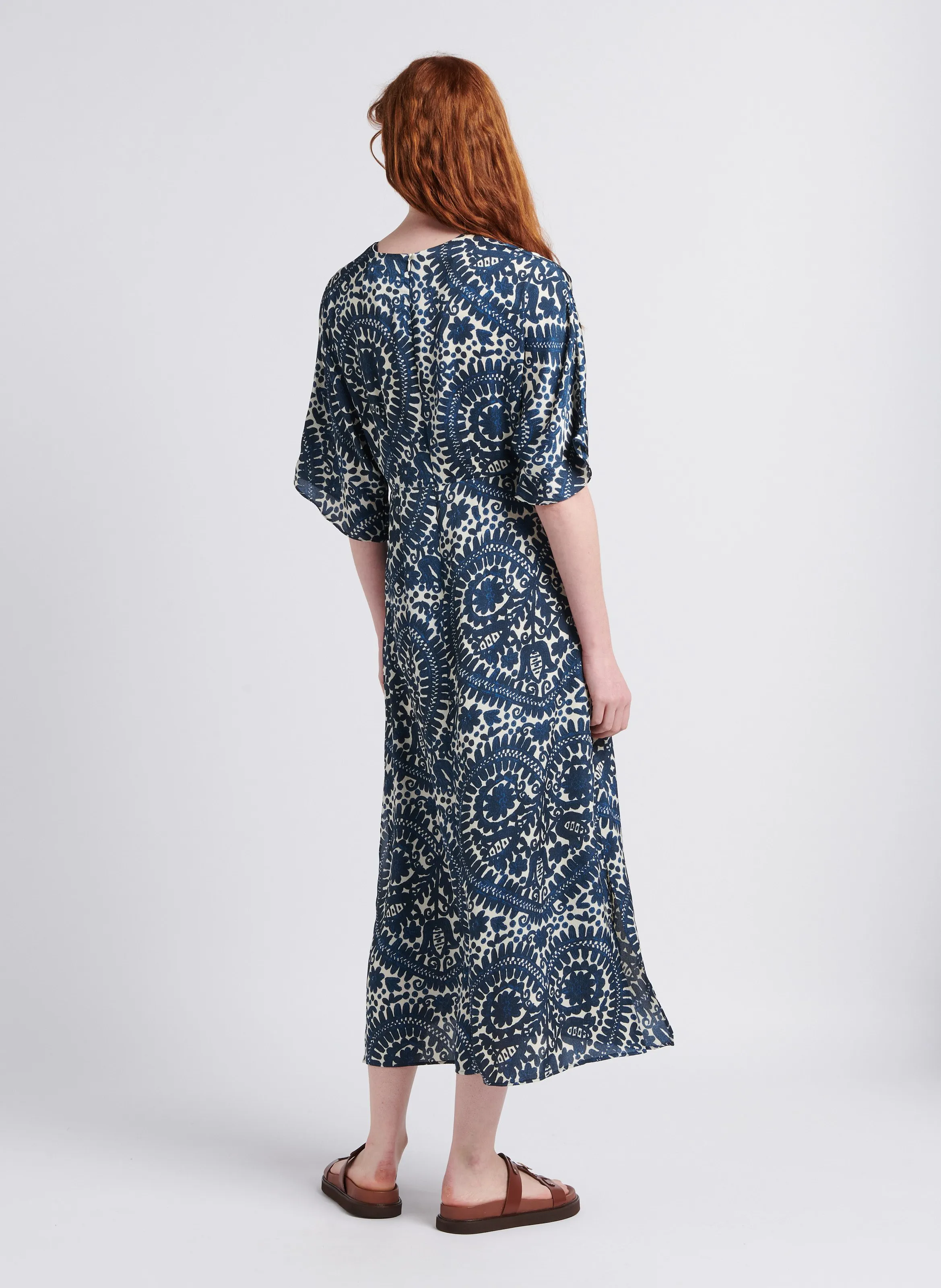 MAISON 123 APOLLA  VESTIDO LARGO AJUSTADO ESTAMPADO EN AZUL