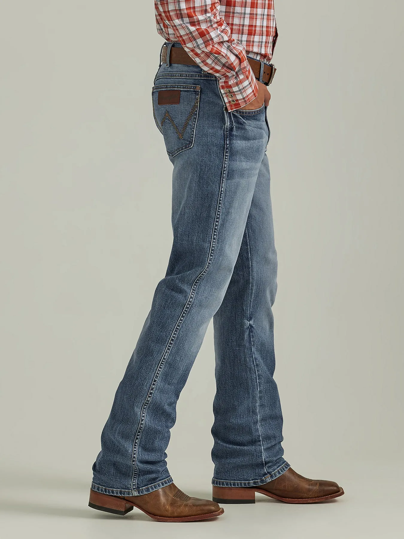 MEN'S WRANGLER RETRO SLIM FIT BOOTCUT JEAN IN BEAUFORD