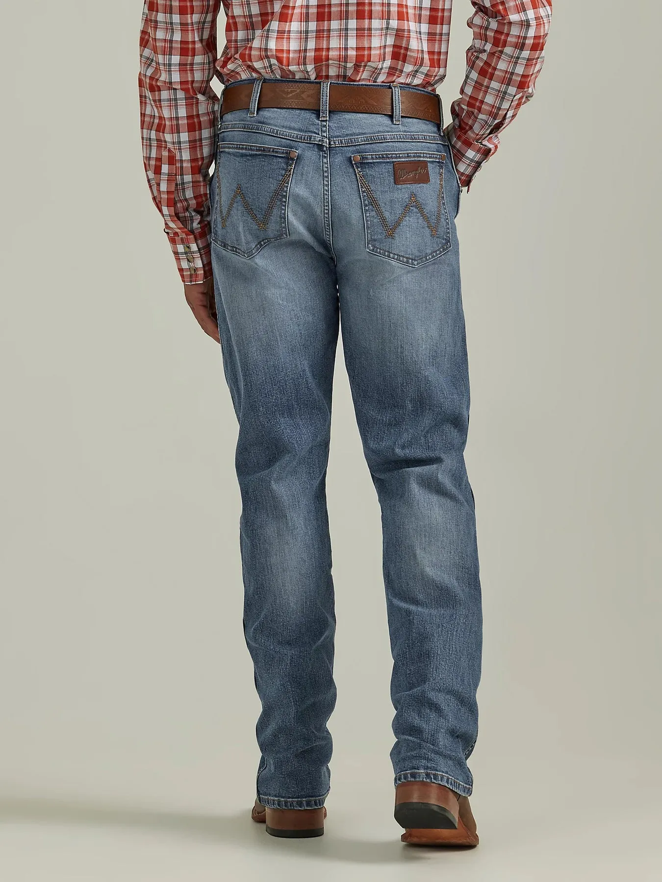 MEN'S WRANGLER RETRO SLIM FIT BOOTCUT JEAN IN BEAUFORD