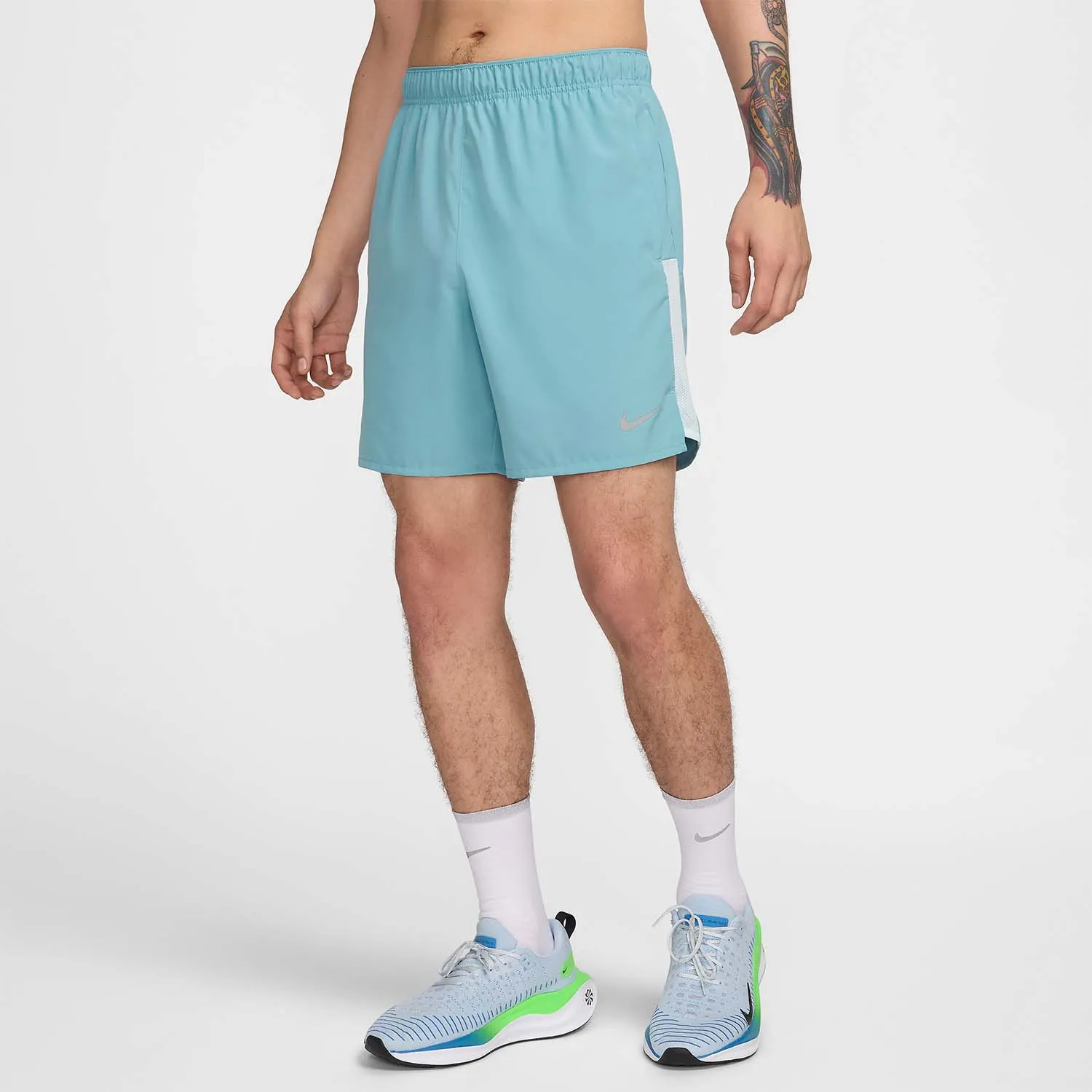 Nike Challenger 7in Shorts