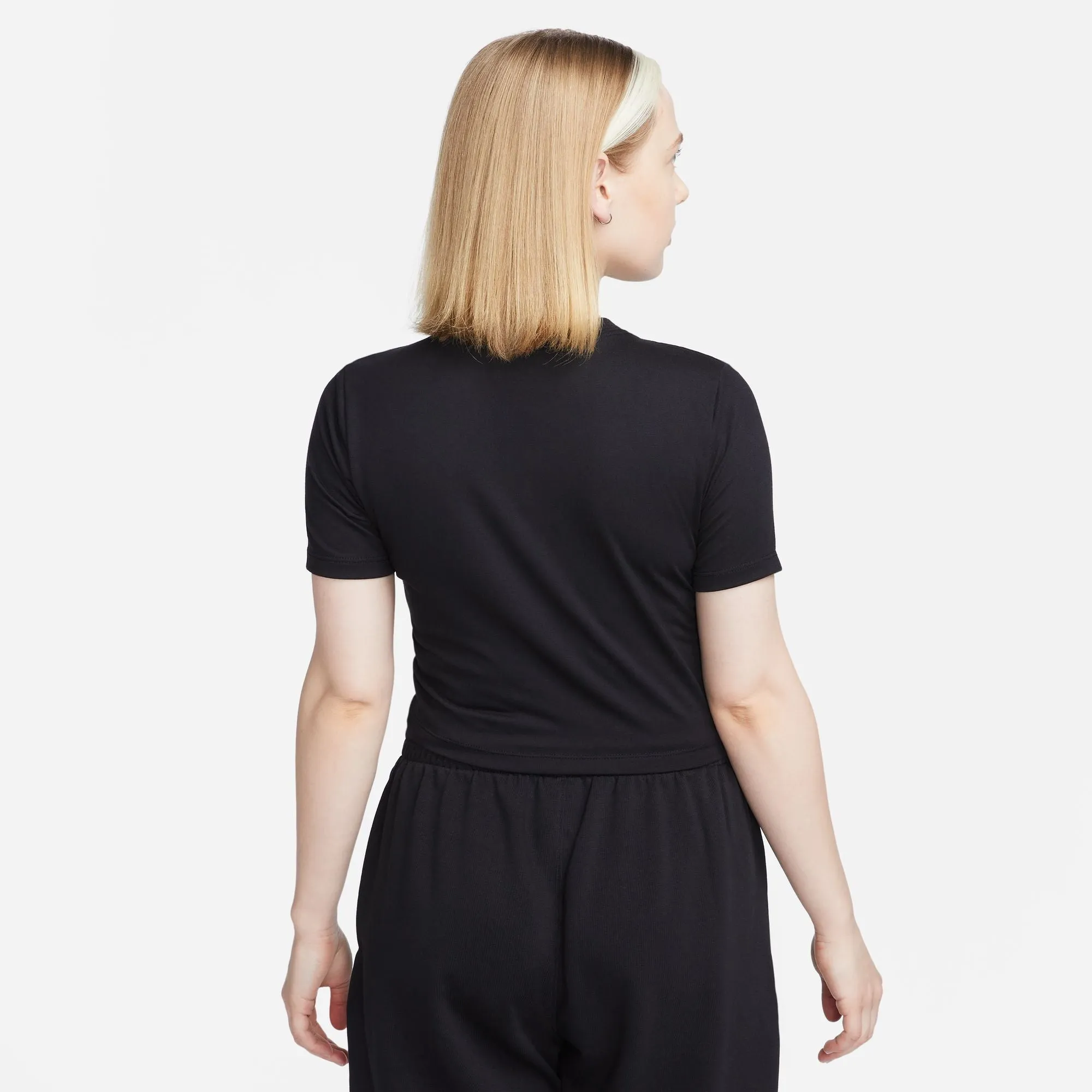 NIKE ESSENTIAL SLIM CROP SWOOSH TSHIRT BLACK