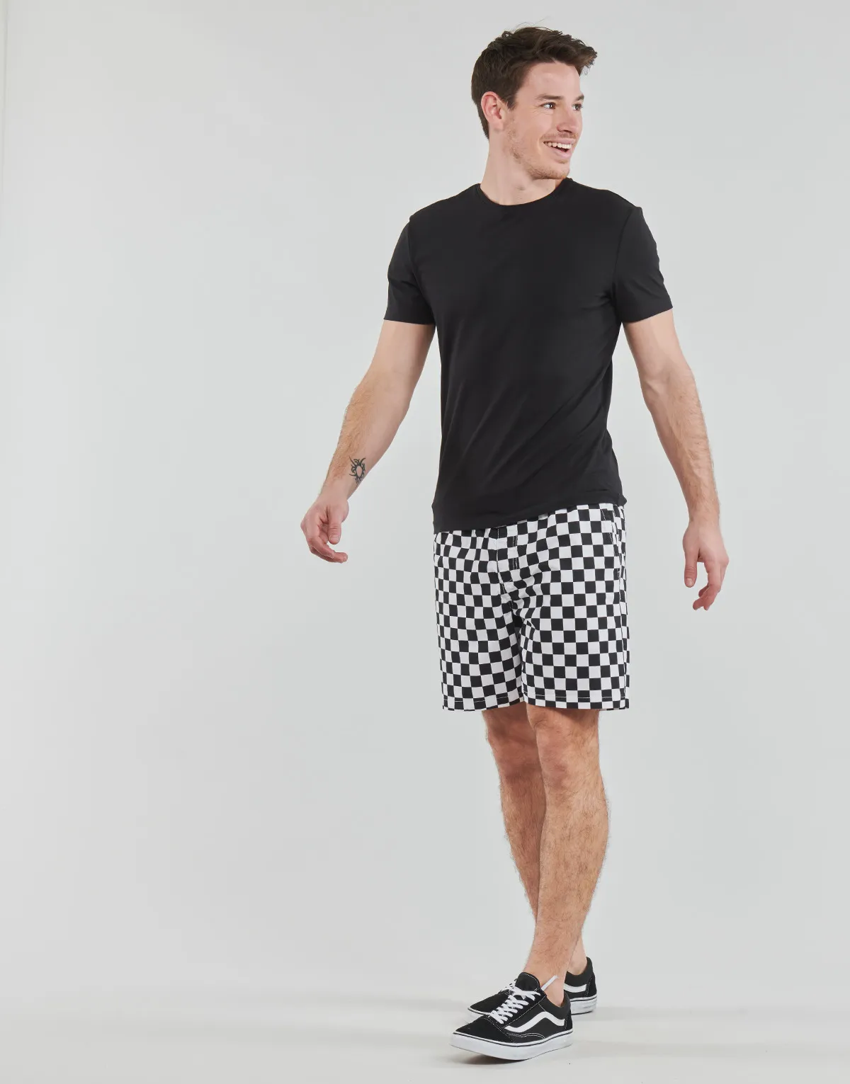 RANGE RELAXED ELASTIC SHORT