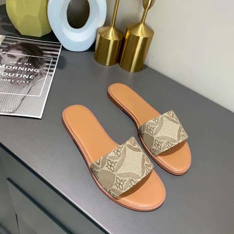 Sandalias clásicas zapatillas diapositivas Floral brocado Gear bottoms Chanclas mujer rayas Beach causal slipper home011 27
