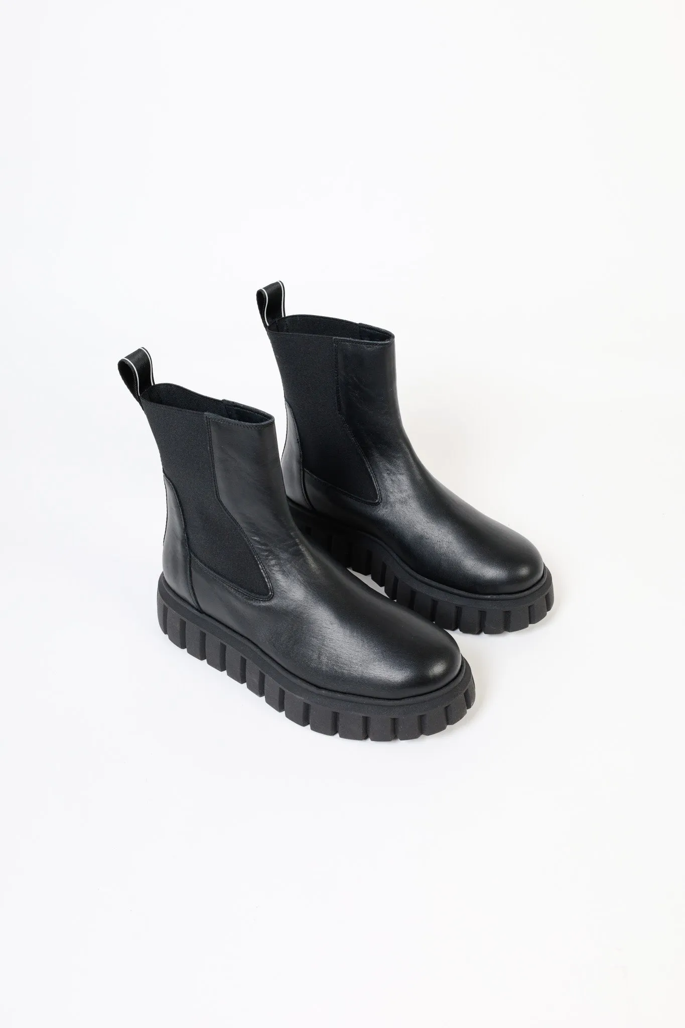 SHEI BLACK  ROUND TOE AND ELASTIC PLATFORM BOOTS