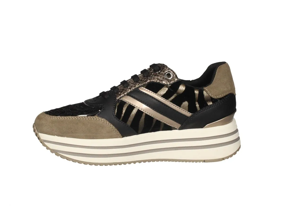 SNEAKER NOBUCK/PIEL TAUPENEGRO ESTAMPADO LATERAL PISO GRUESO