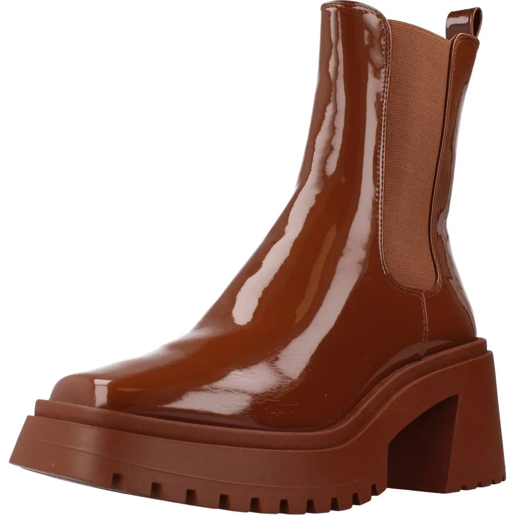 STEVE MADDEN