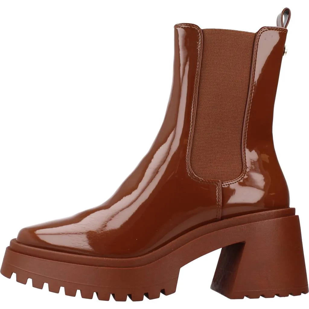 STEVE MADDEN