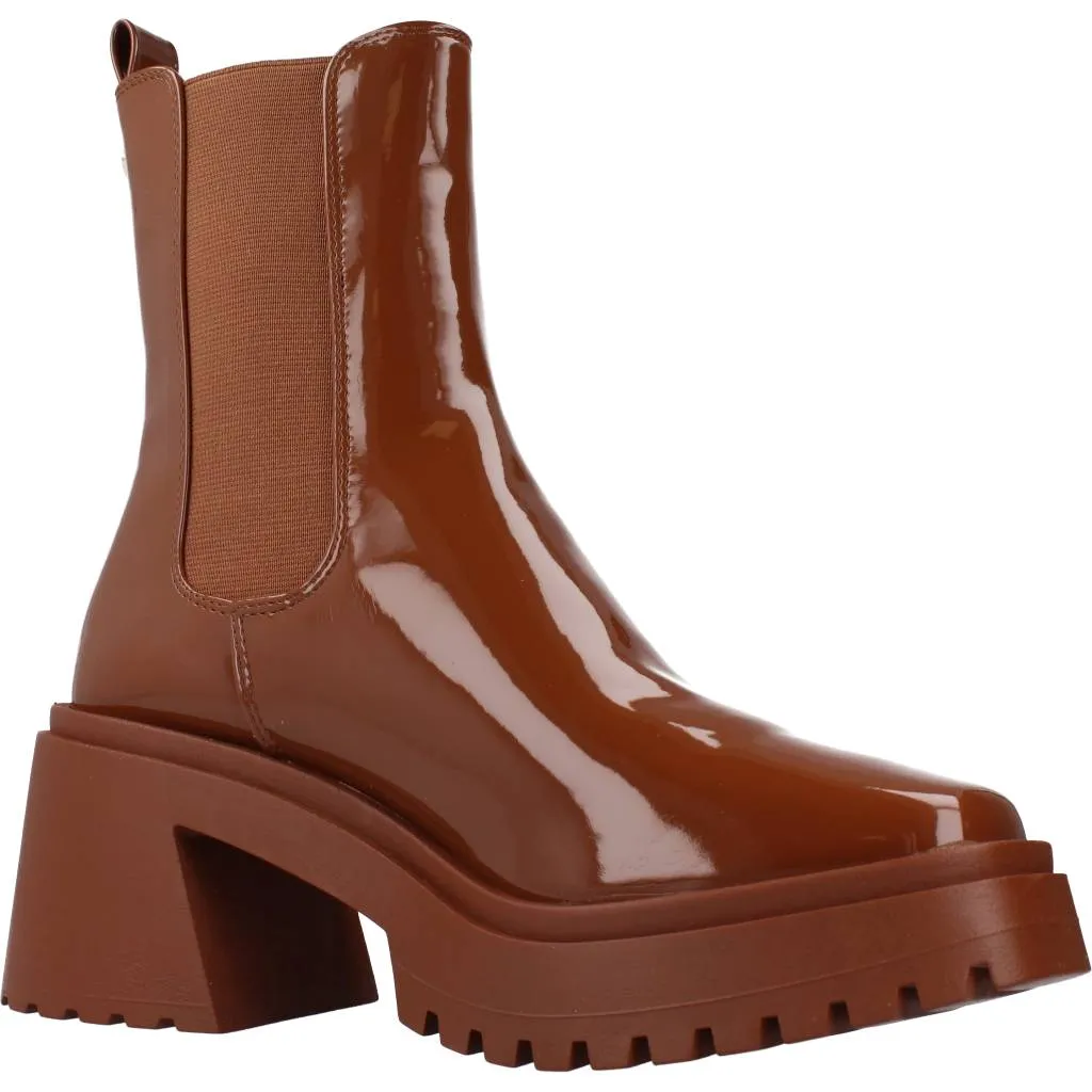 STEVE MADDEN