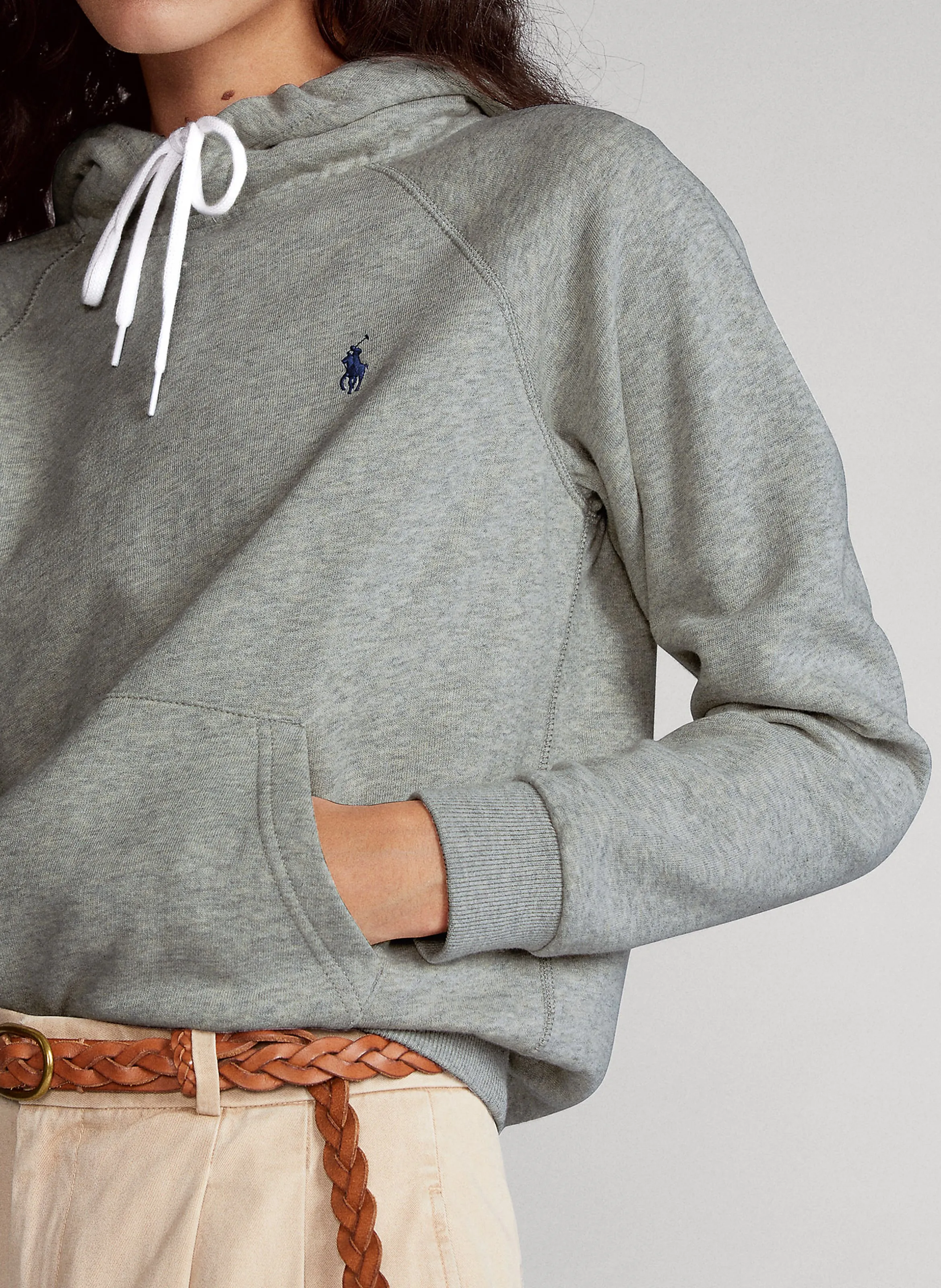 Sudadera de mezcla de algodón con cuello redondo y capucha en gris