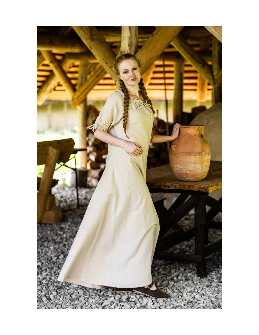 Vestido medieval modelo Melisande, color cáñamo