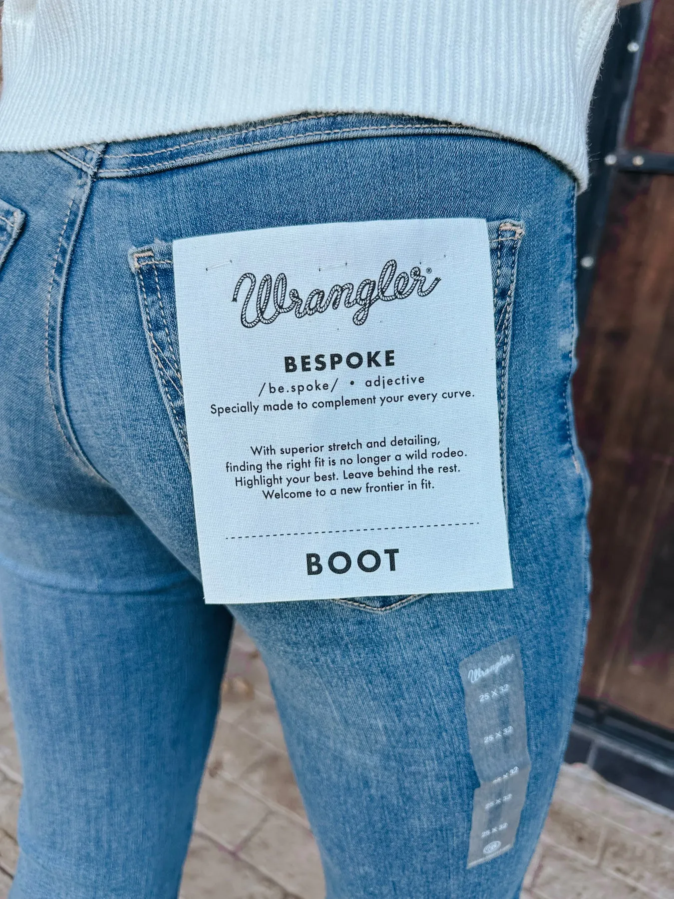 WOMEN'S WRANGLER BESPOKE HIGH RISE BOOTCUT JEAN