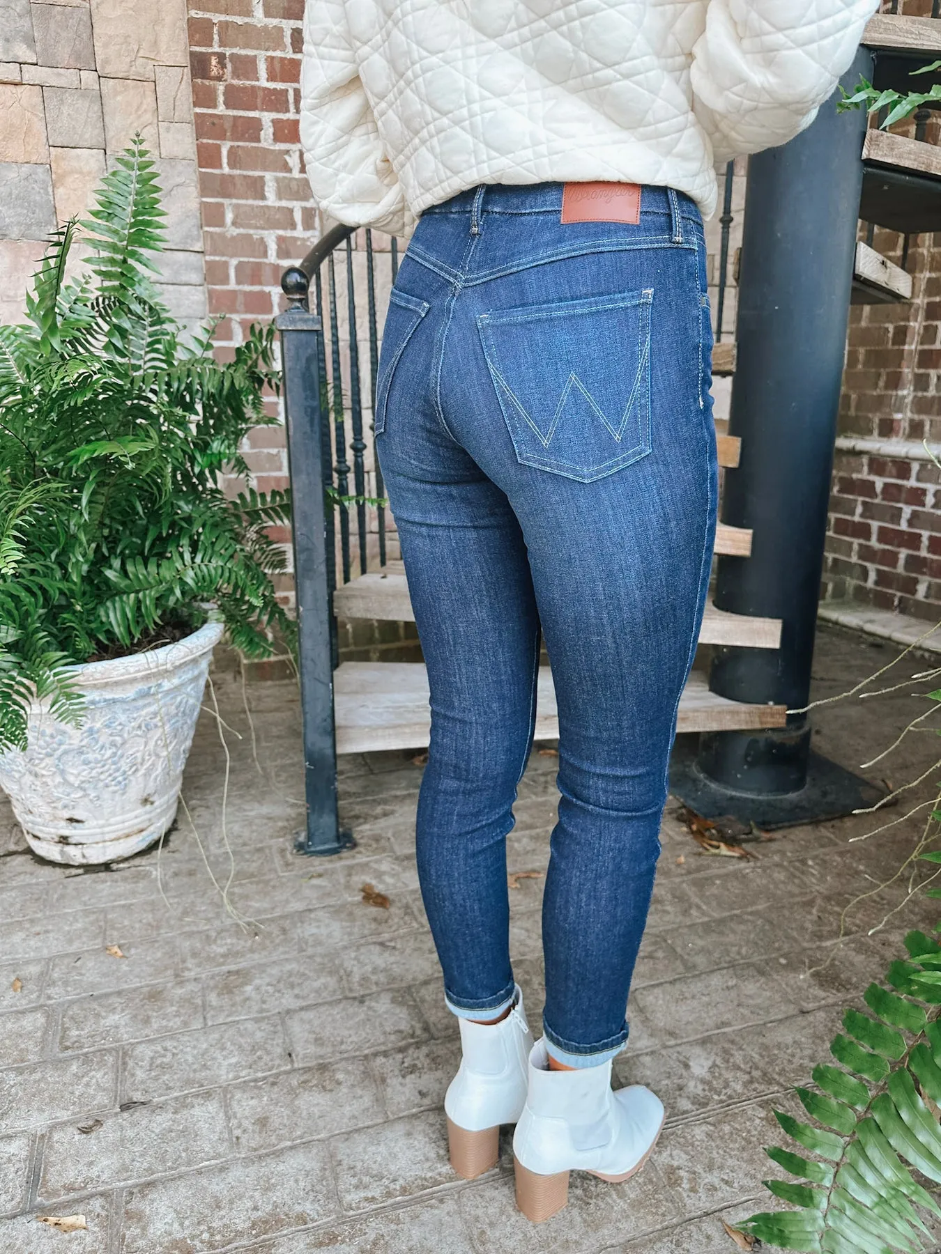 WOMEN'S WRANGLER BESPOKE HIGH RISE SKINNY JEAN