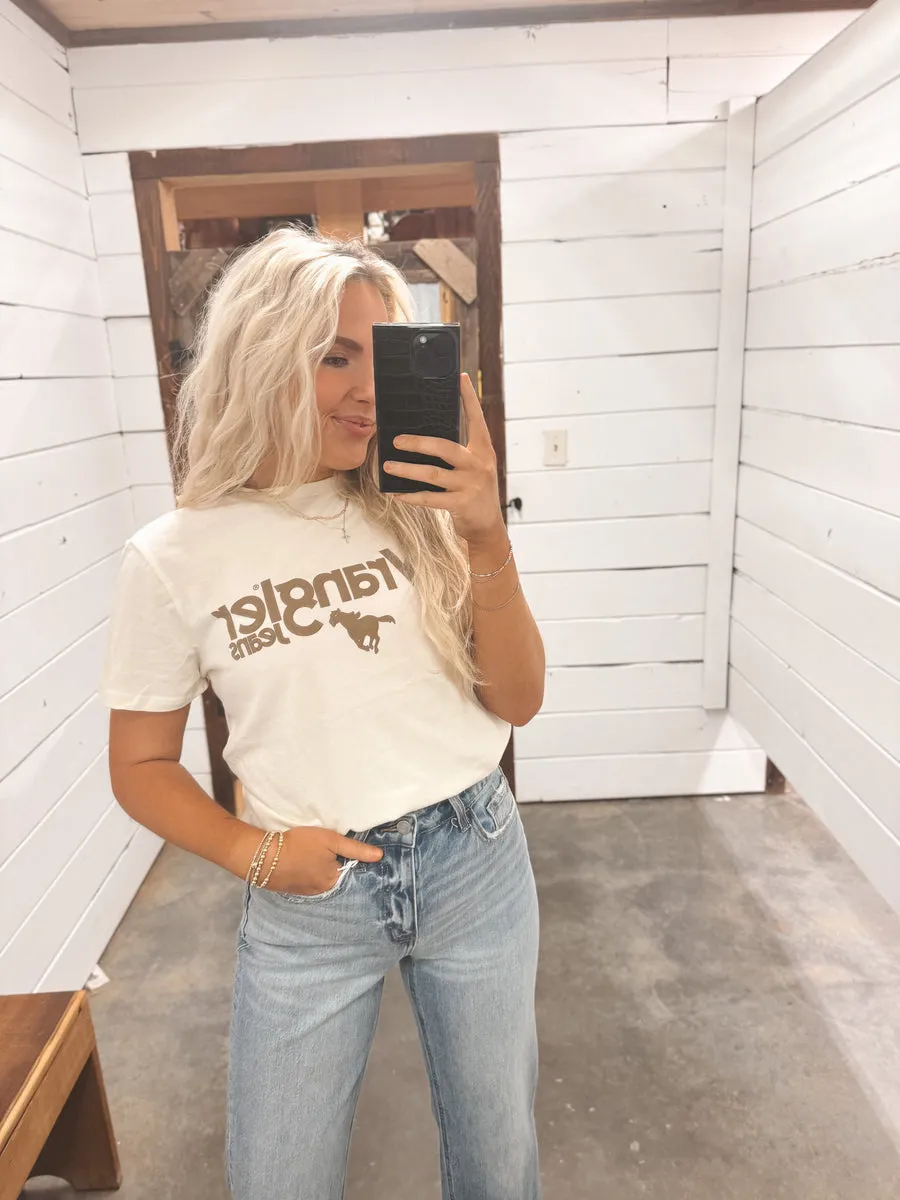 WOMEN'S WRANGLER KABEL LOGO REG FIT TEE IN ANTIQUE WHITE