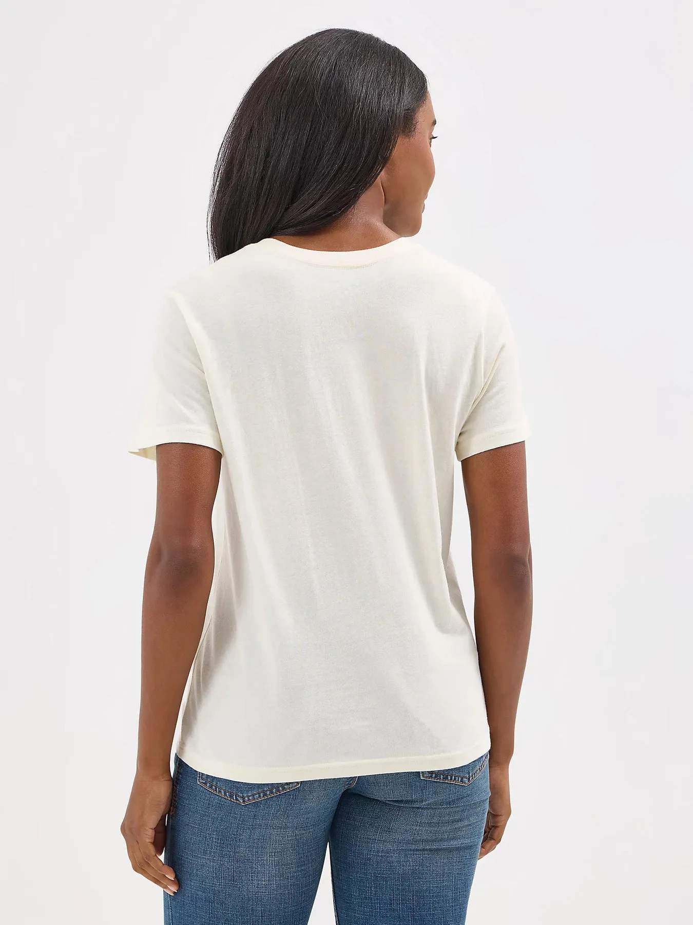 WOMEN'S WRANGLER KABEL LOGO REG FIT TEE IN ANTIQUE WHITE