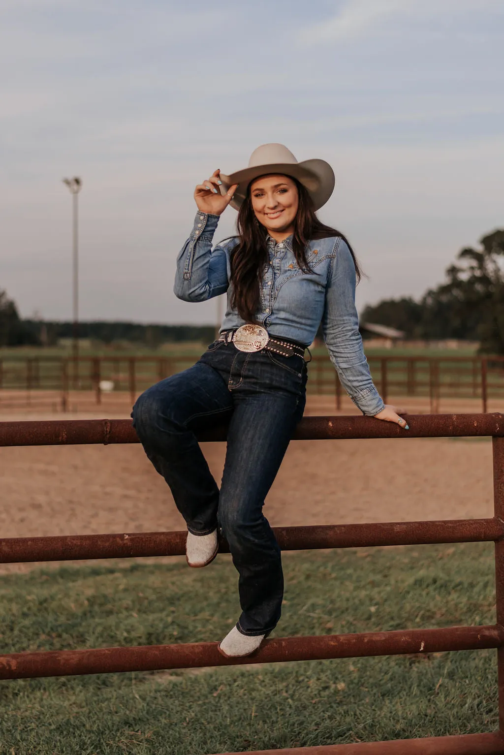 WOMEN'S WRANGLER X LAINEY WILSON MOXIE WESTERN DENIM SHIRT