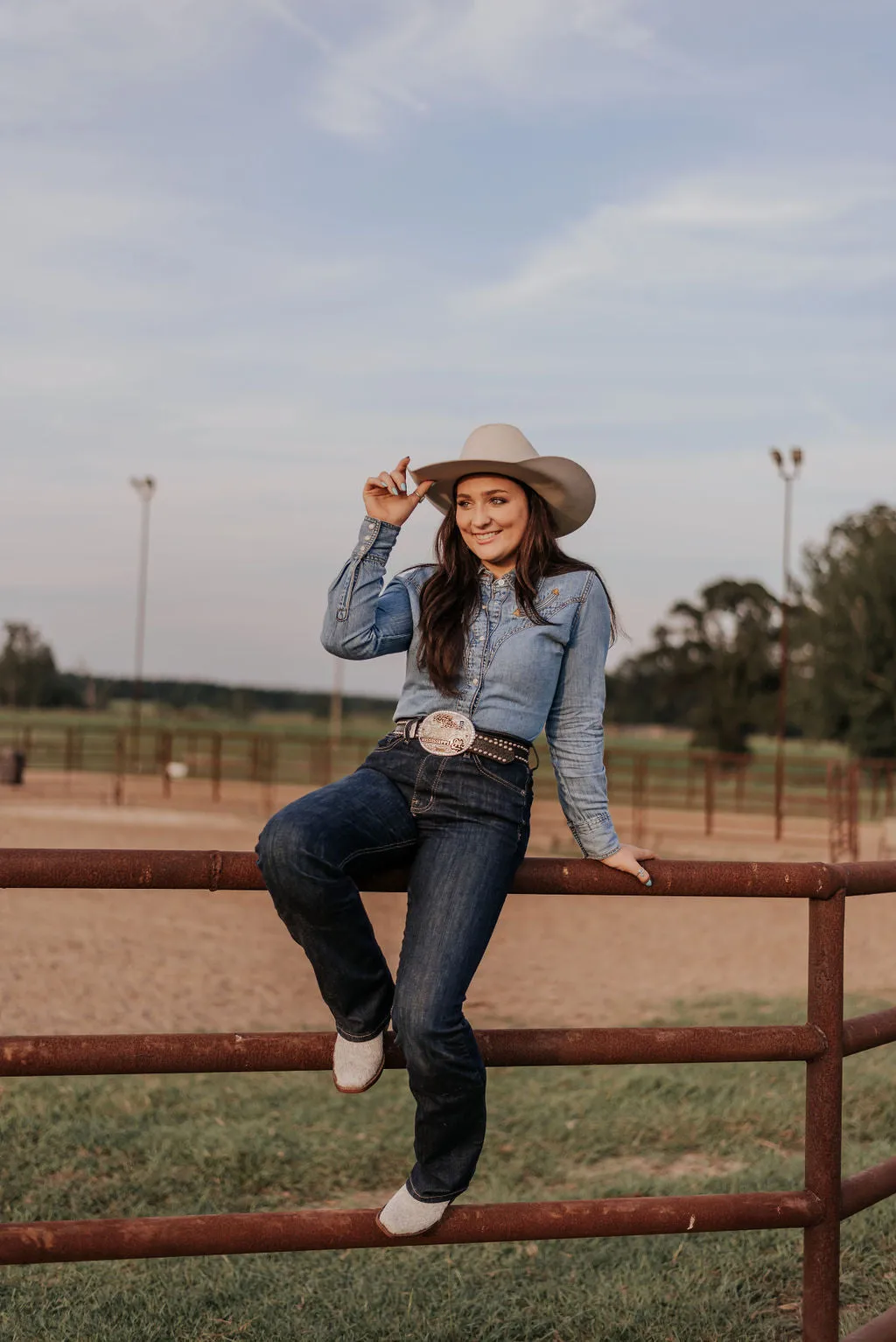 WOMEN'S WRANGLER X LAINEY WILSON MOXIE WESTERN DENIM SHIRT