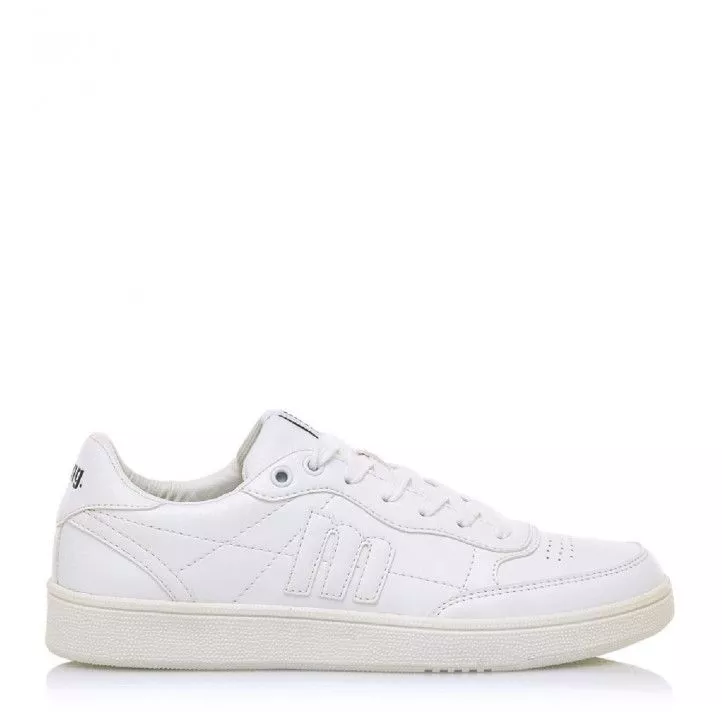 Zapatillas deportivas Mustang en monocolor con un toque de minimalismo urbano