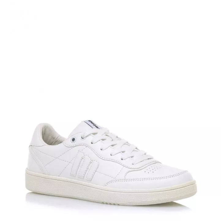 Zapatillas deportivas Mustang en monocolor con un toque de minimalismo urbano