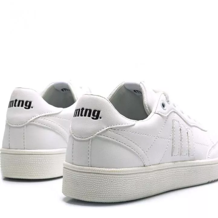 Zapatillas deportivas Mustang en monocolor con un toque de minimalismo urbano